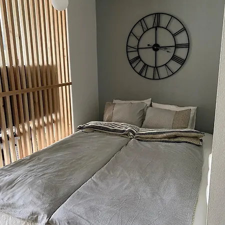 דירה Tikkurila Neilikka - Near Airport